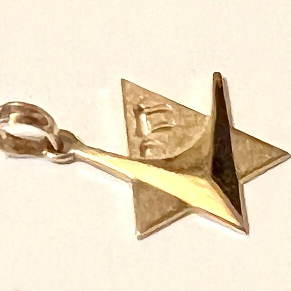 14K Polished Star Of David with Chai Charm - Picture 8 of 10